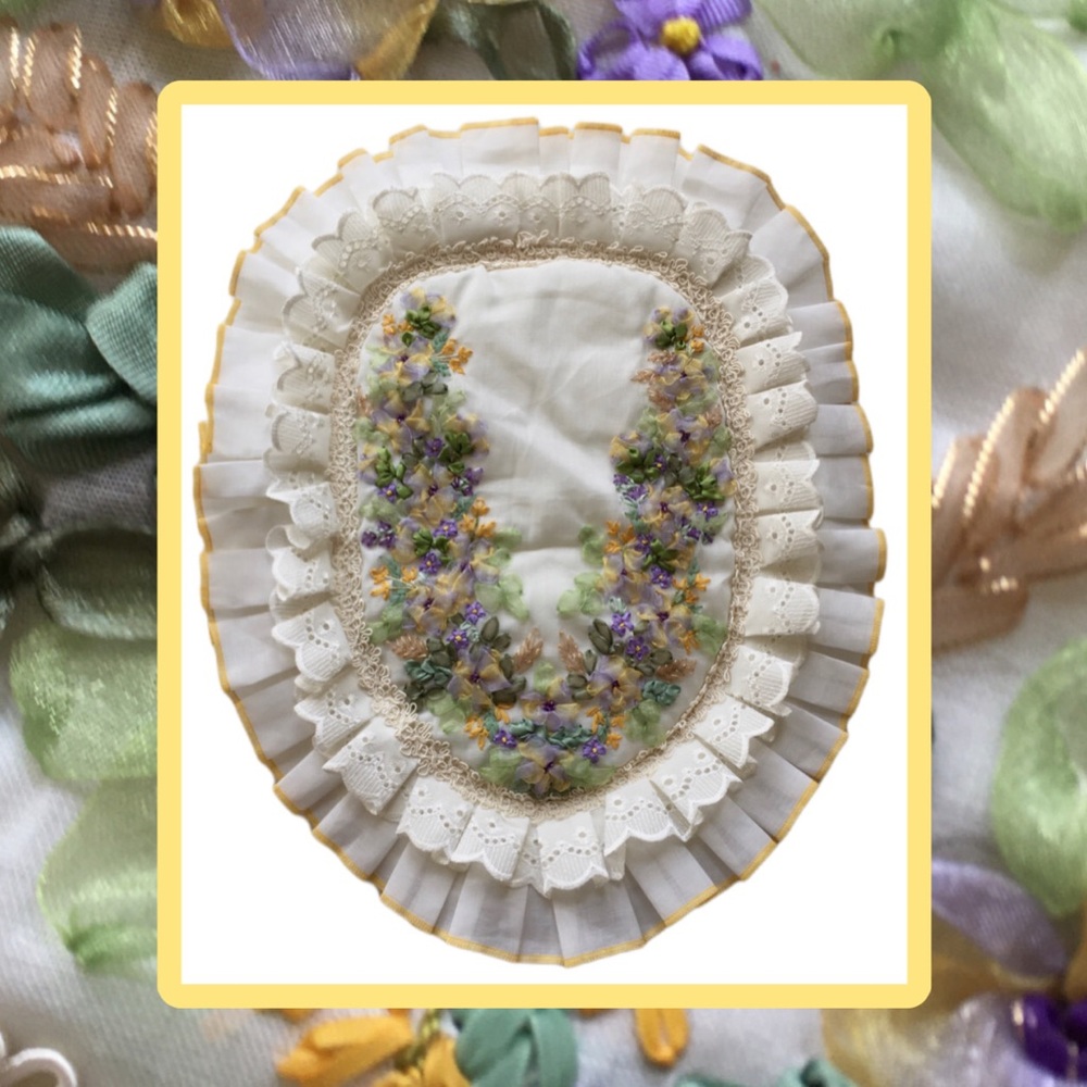 Vintage 70s 80s Decorative Organza Lace Ruffled Flower Appliqué Toilet Lid Cover